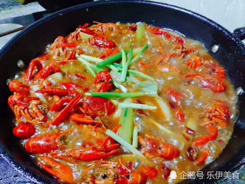 四川老公的麻辣小龍蝦，調料貴過蝦，卻贏得朋友圈滿堂彩